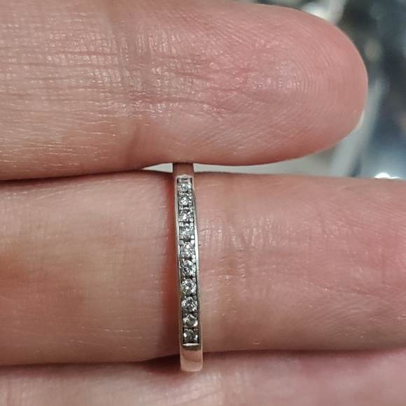 Silver ring with natural diamonds from Ben moss jewelers. - Picture 6 of 7